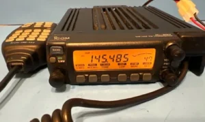 Icom dual band mobile radio Review