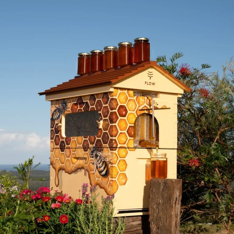 Flow Hive Hybrid 2 Beehive Kit Review